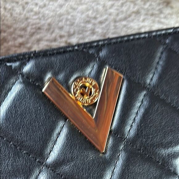 NWT Valentino Black Quilted Women's Bag - Picture 5 of 16